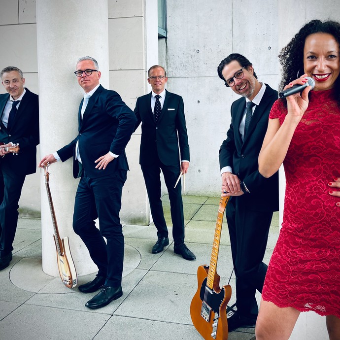 Marilyn Boadu Band mit Dr. Schlager Marilyn Boadu Band mit Dr. Schlager